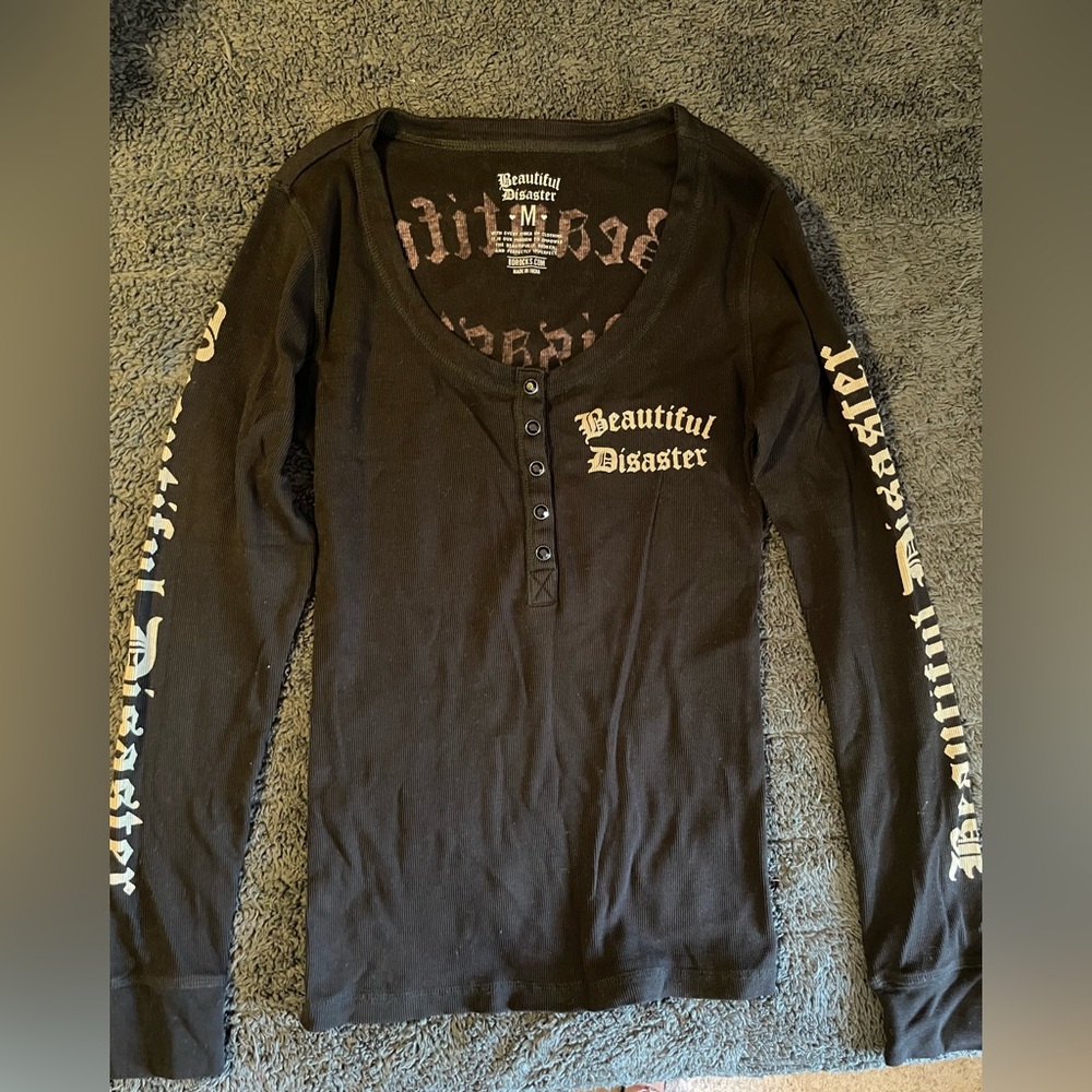 Beautiful disaster Henley